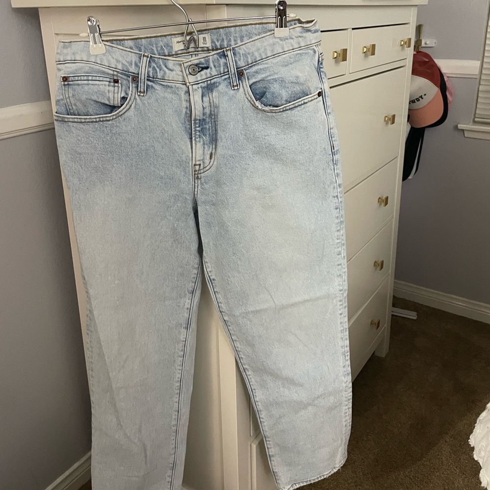 Abercrombie jeans are my go to! Cute light wash to wear for any occasion!
